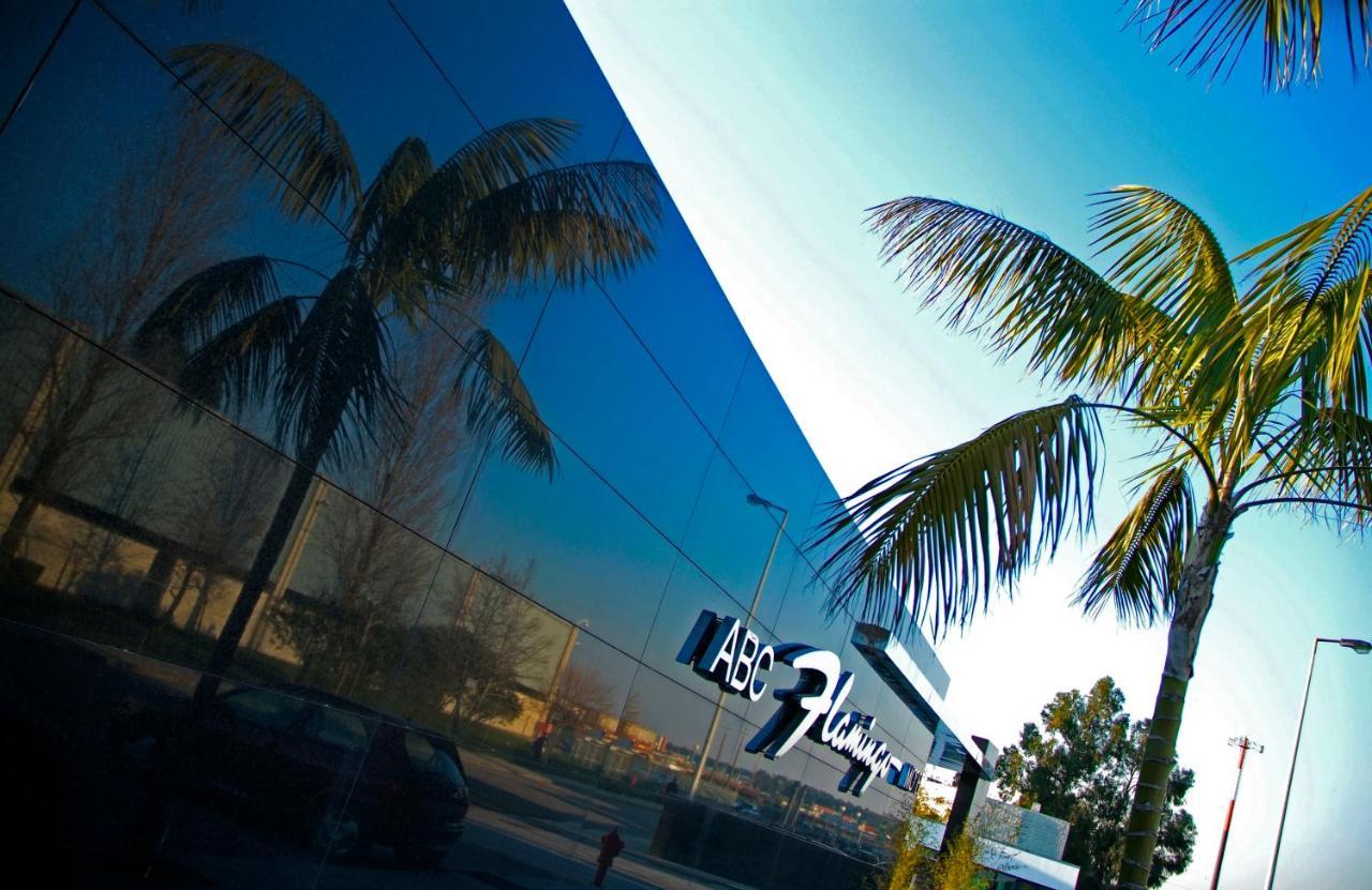 Motel Flamingo Perafita ภายนอก รูปภาพ